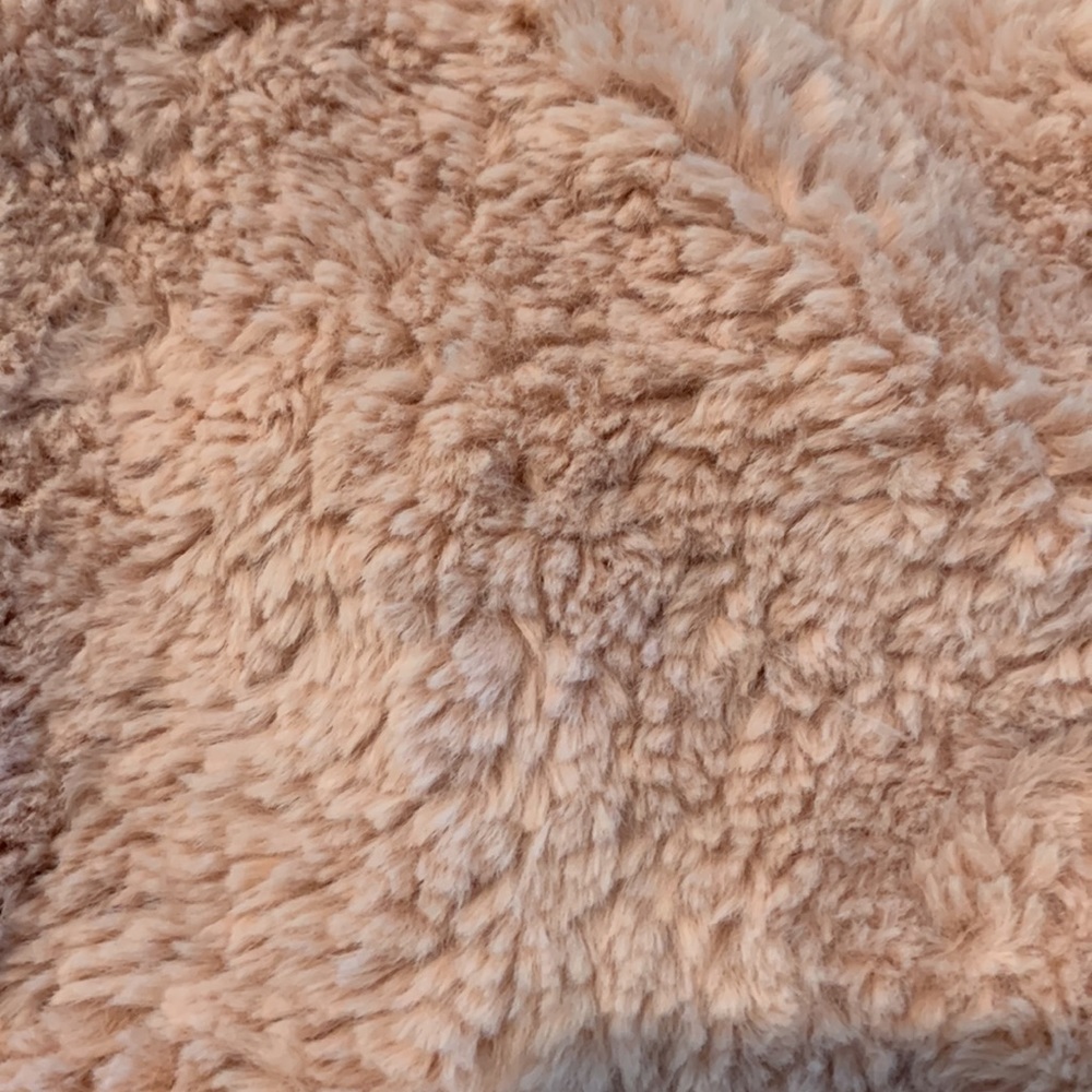 Zara Rose Pink Faux Fur Vest. New without tags. Size 12-18 months. - Picture 5 of 5